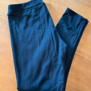 Women’s black fleece lined leggings